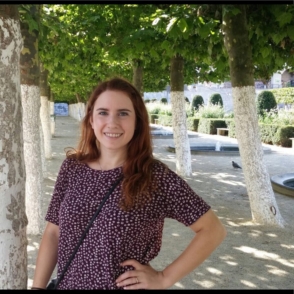 Meet your Posher, Lena